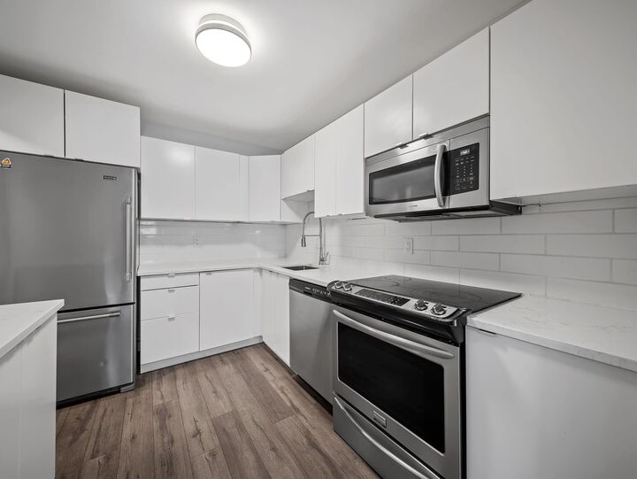 Property Photo: 1561 Vidal Street 318 BC V4B 5A7