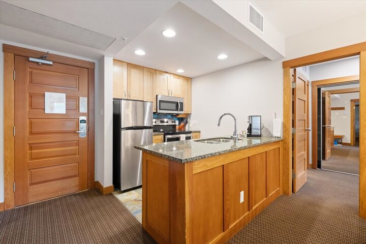 Property Photo:  2036 London Lane 422  BC V8E 0N7 