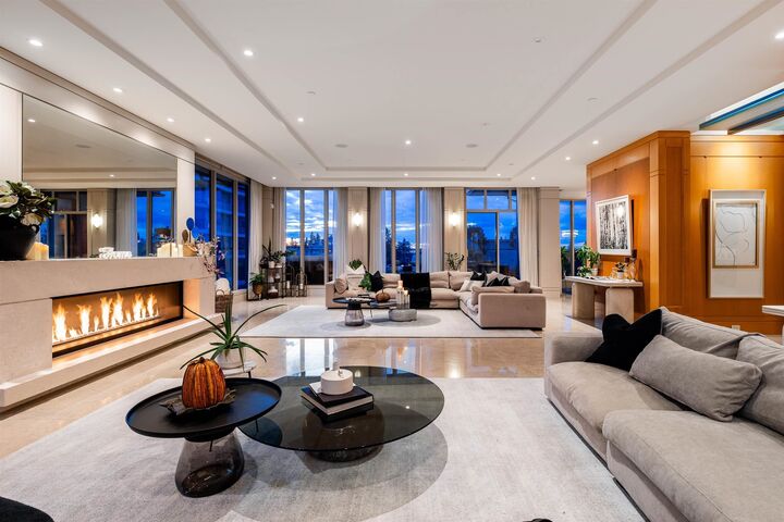 Property Photo: 1551 Foster Street Ph801 BC V4B 5M1