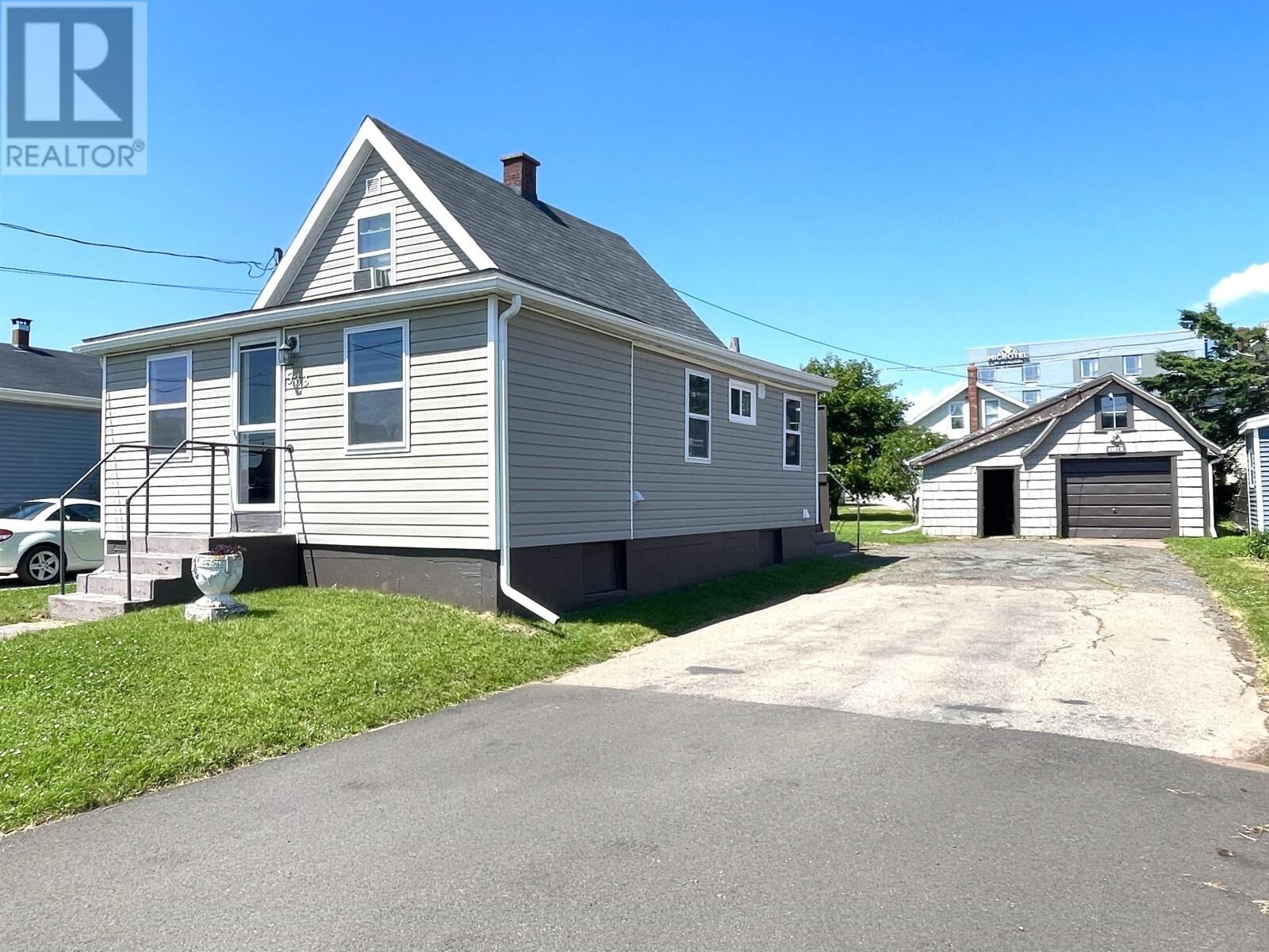 Property Photo:  533 Sheen Street  PE C1N 1T0 