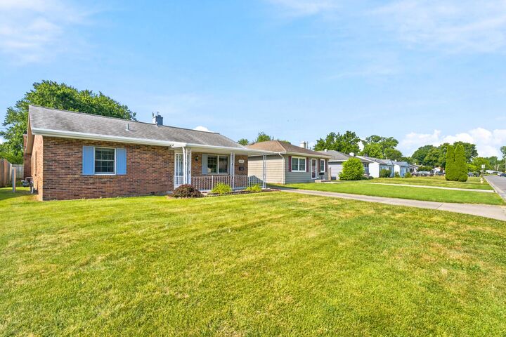 Property Photo: 4595 San Jose Lane OH 43213
