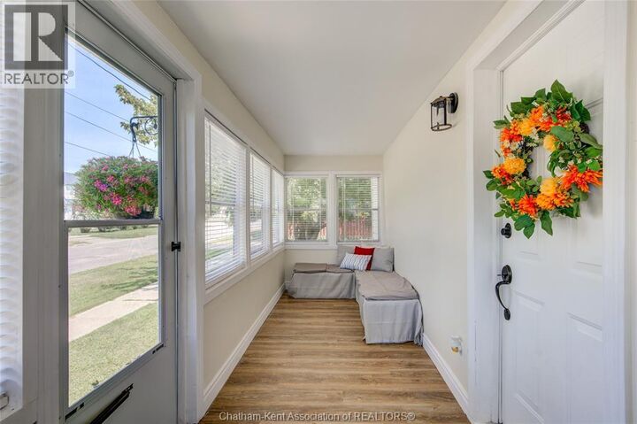 Property Photo:  461 Selkirk Street  ON N8A 3X9 