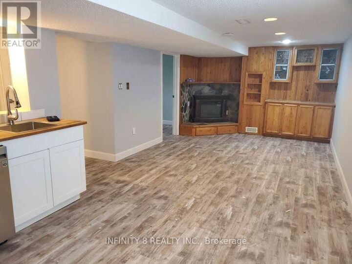 Property Photo: 6262 Ker Street 3 ON L2G 1X8