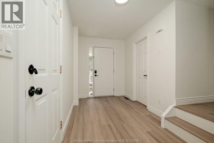 Property Photo:  1662 Fieldcrest Lane  ON N8N 4Z8 