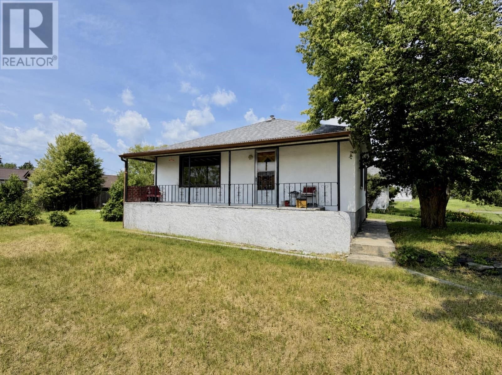 Property Photo: 528 Eighth Street ON P0X 1C0