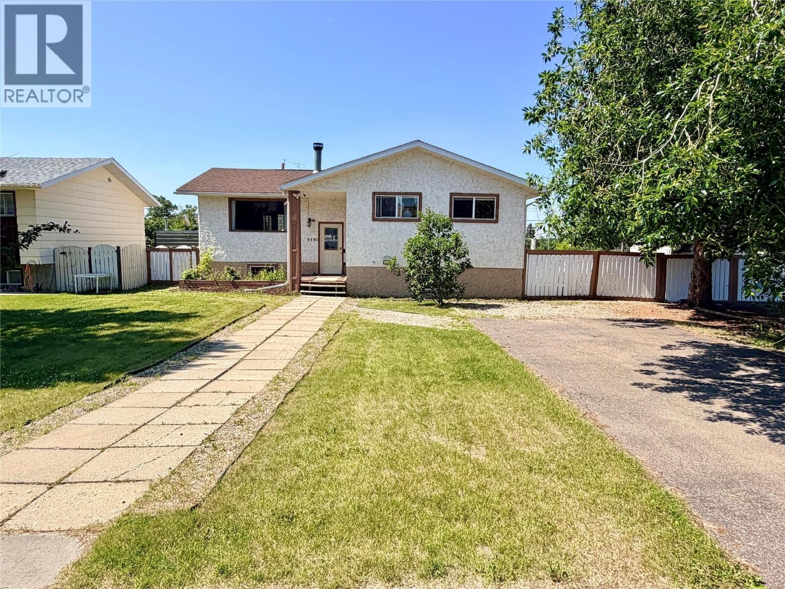 Property Photo: 9401 7 Street BC V1G 3M7