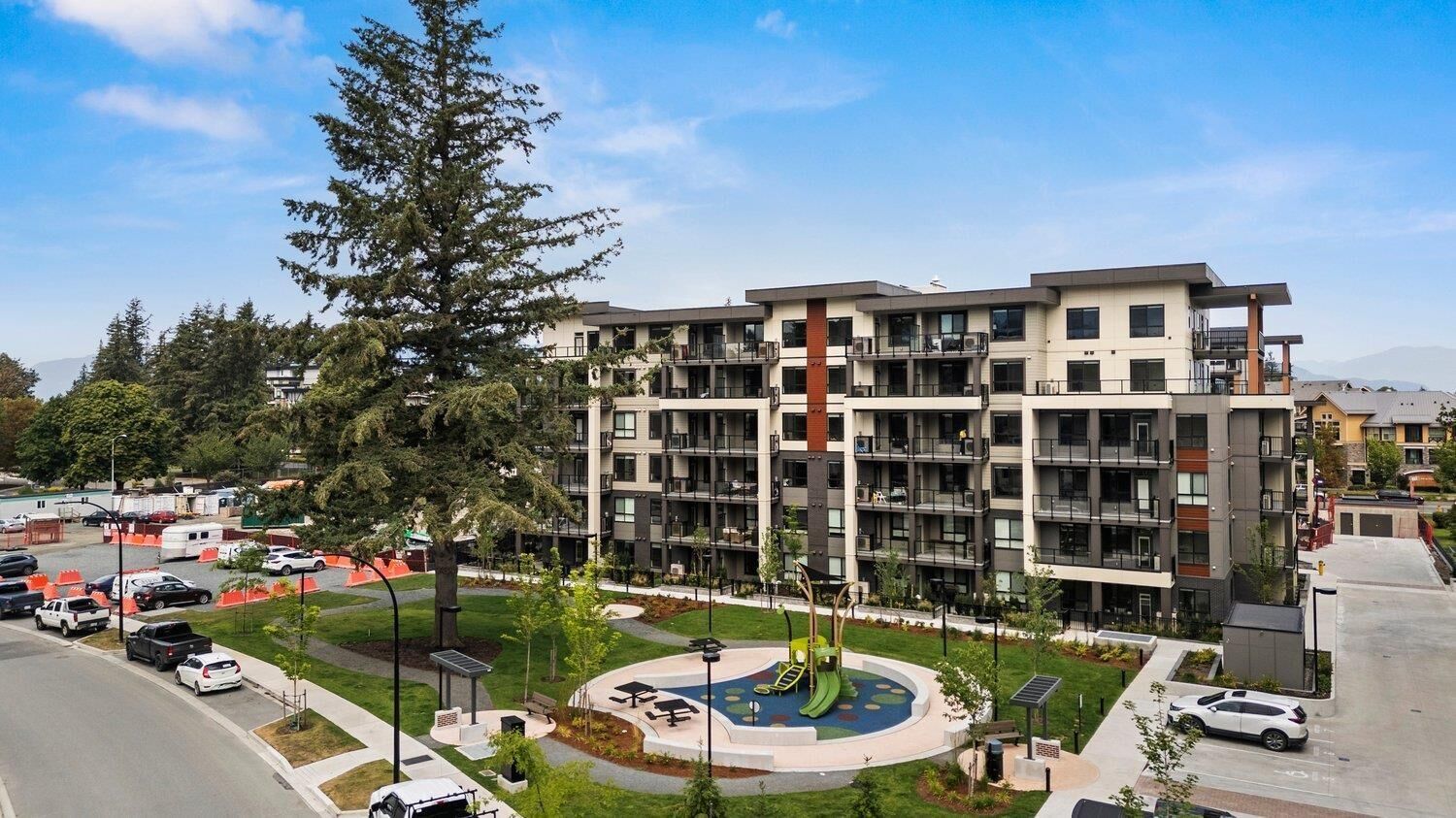Property Photo:  45505 Campus Drive 411  BC V2R 6L2 