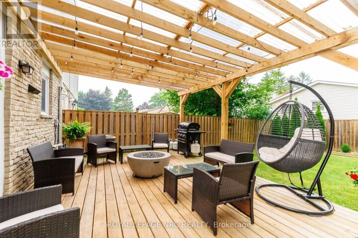Property Photo: 105 Ventura Drive ON L2R 7H3