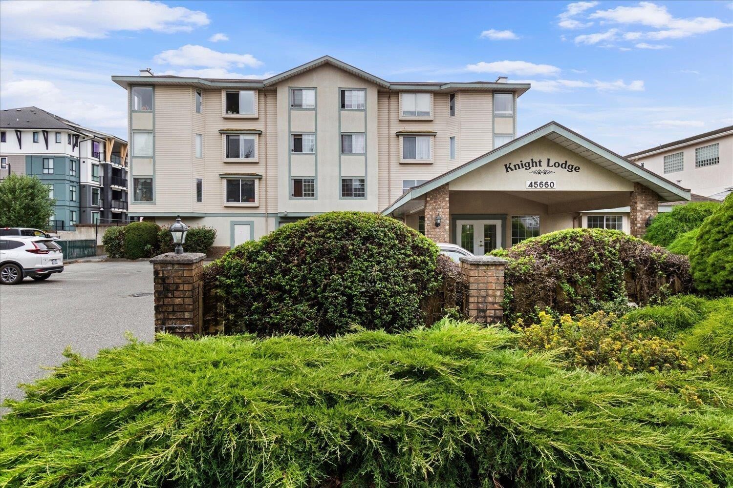 Property Photo:  45660 Knight Road 306  BC V2R 2X4 
