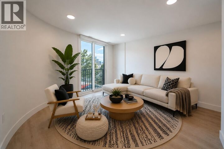 Property Photo:  620 Coronation Avenue 206  BC V1Y 7A1 