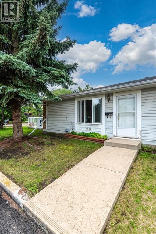 Property Photo: 4802 46 Street SK S9V 0J7