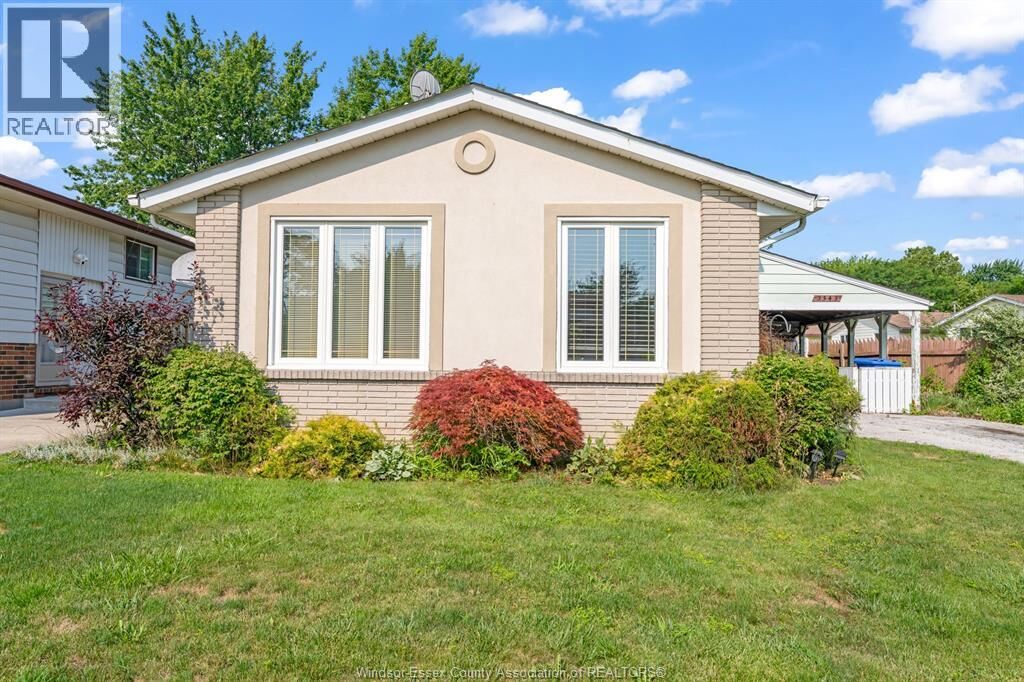 Property Photo:  3343 Hemlock  ON N8R 2A1 