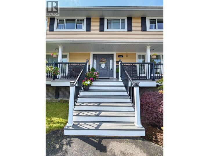 Property Photo:  124 Cormorant Place  BC V8J 4G3 