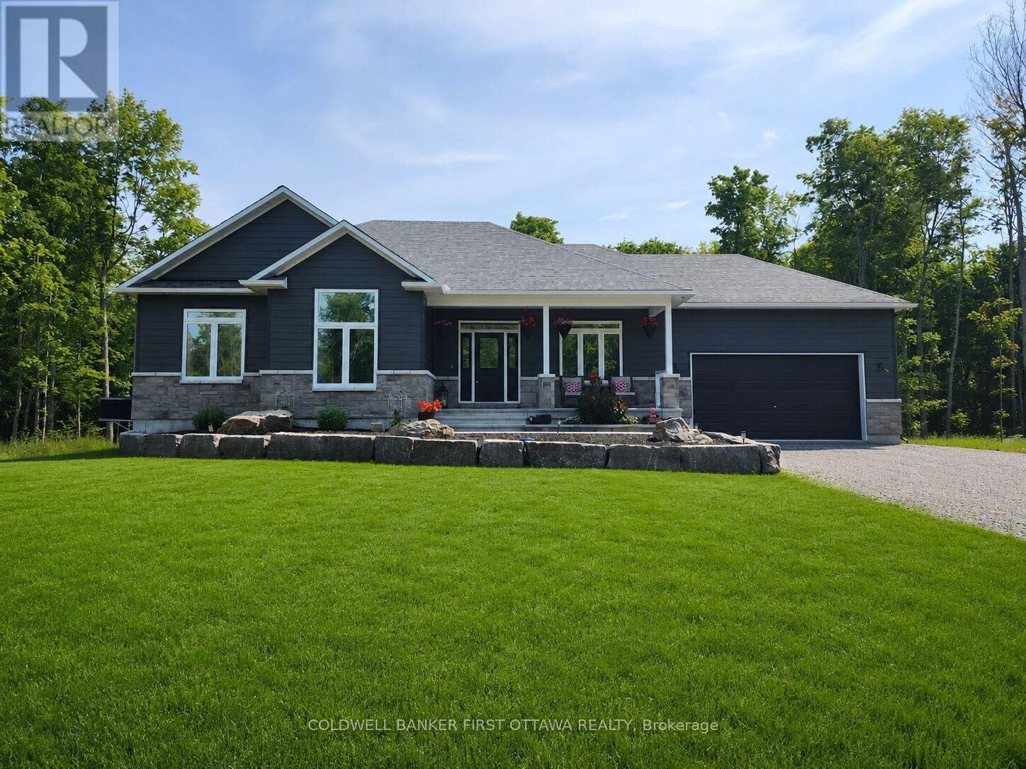 Photo de la propriété:  134 James Andrew Way  ON K7A 4S7 