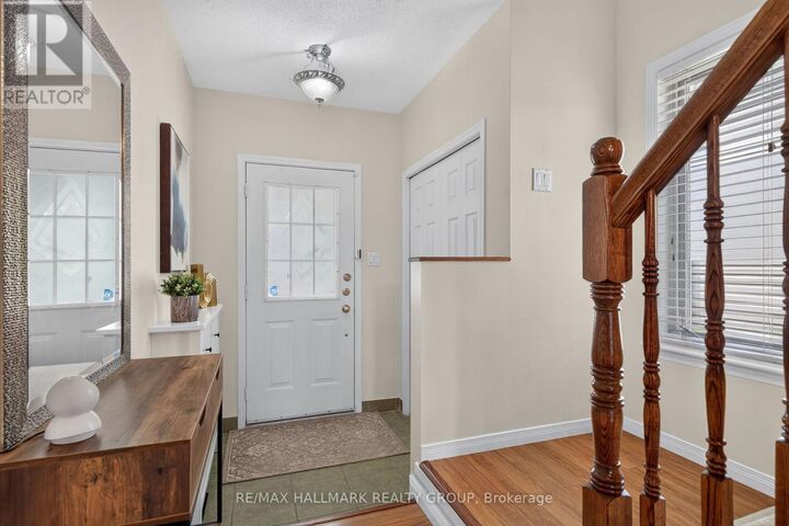 Property Photo:  63 Palmadeo Drive  ON K2J 4Z3 