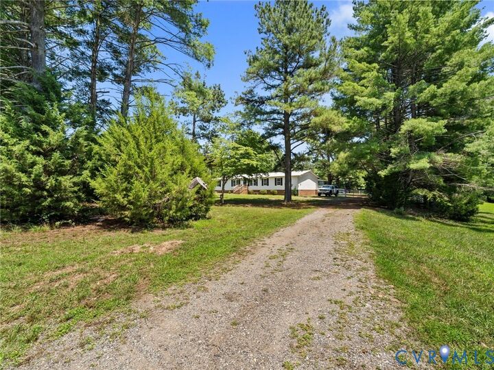 Property Photo: 2526 Herring Creek Road VA 23009