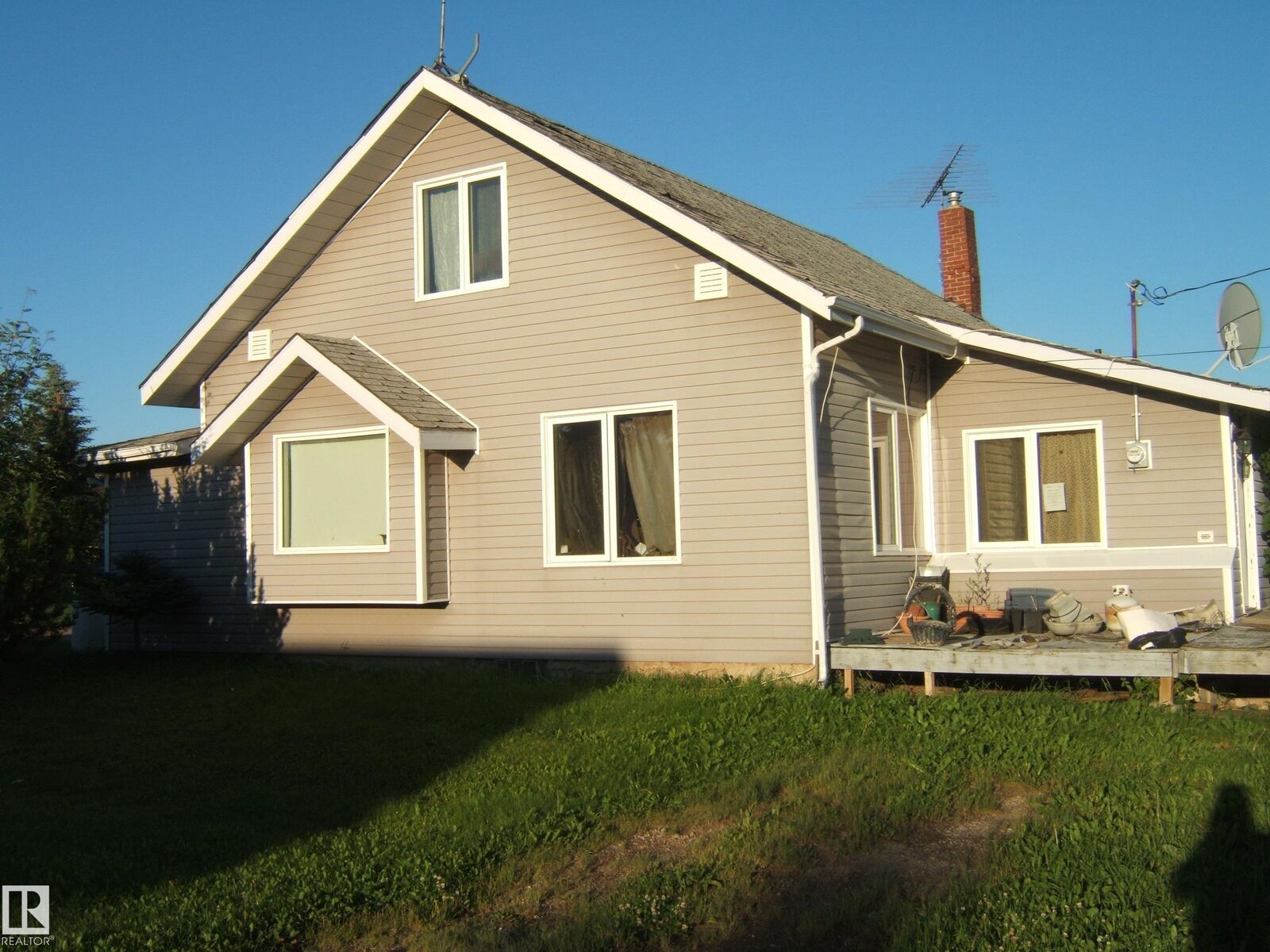 Property Photo: 5135 53 Avenue AB T0B 3H0