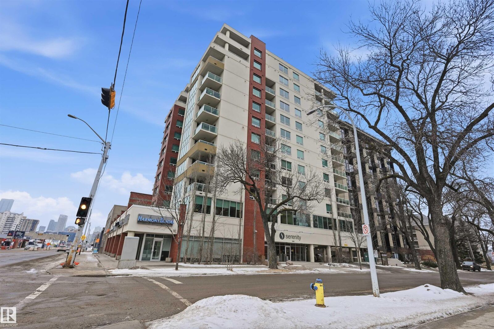 Property Photo: 10055 118 Street NW 805 AB T5K 0C1