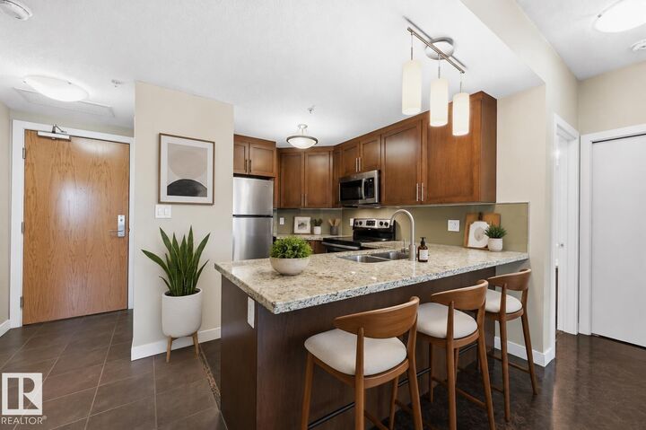 10055 118 Street NW 805 — photo 1