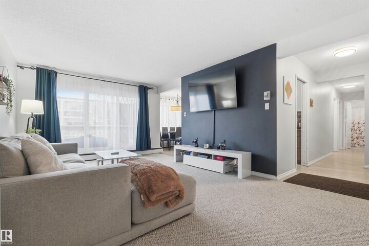 Property Photo:  11440 40 Avenue NW 205  AB T6J 0R5 
