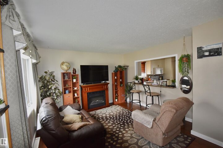 Property Photo: 4629 47 Avenue AB T0A 3A3