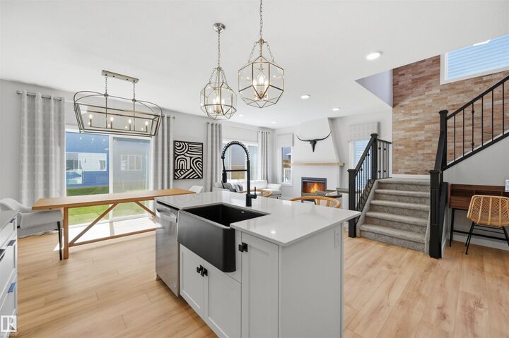 3243 Dixon Way SW — photo 1
