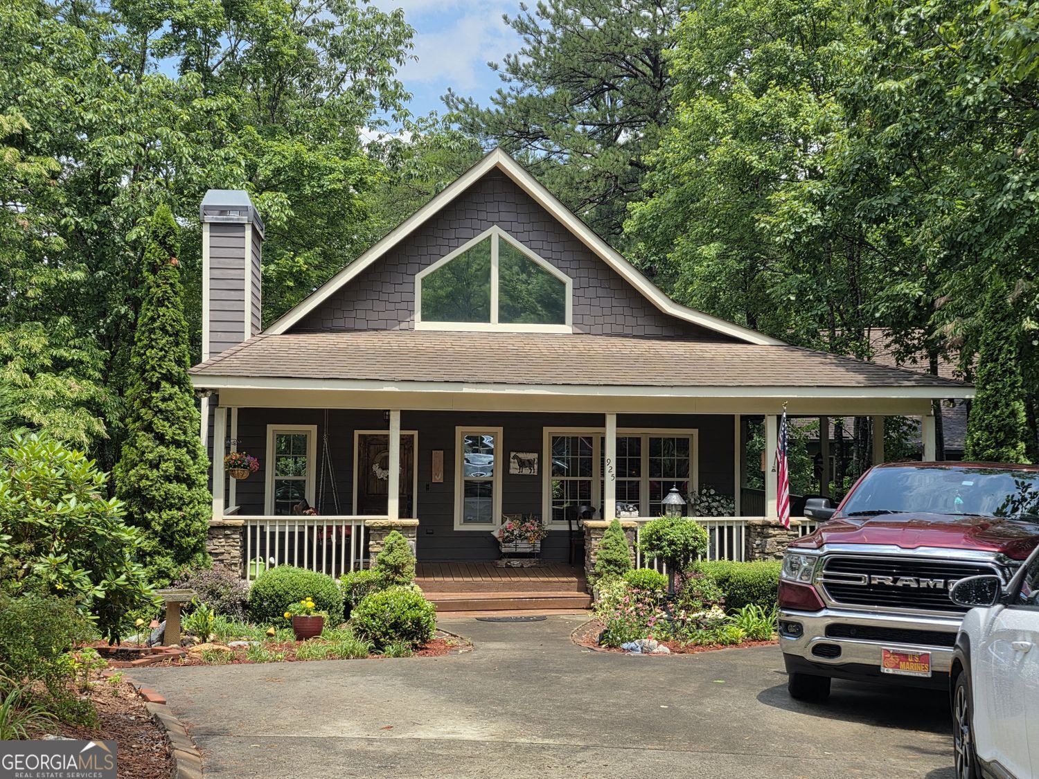 Property Photo:  925 Zeppelin Strasse  GA 30545 