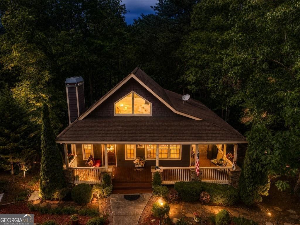Property Photo:  925 Zeppelin Strasse  GA 30545 
