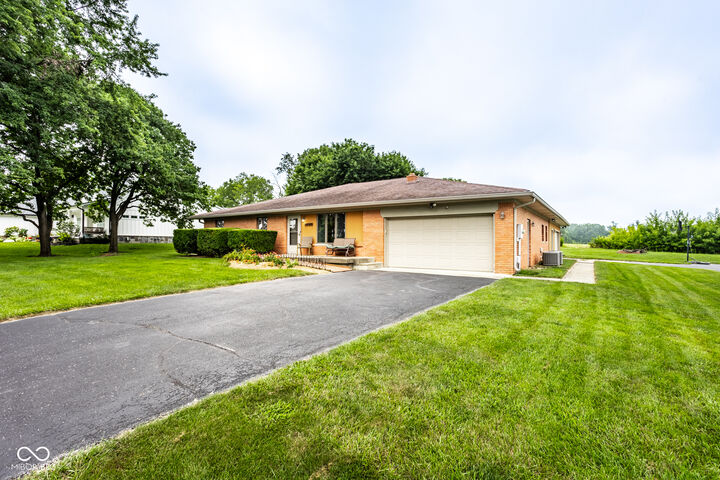 Property Photo: 1437 Demaree Road IN 46143