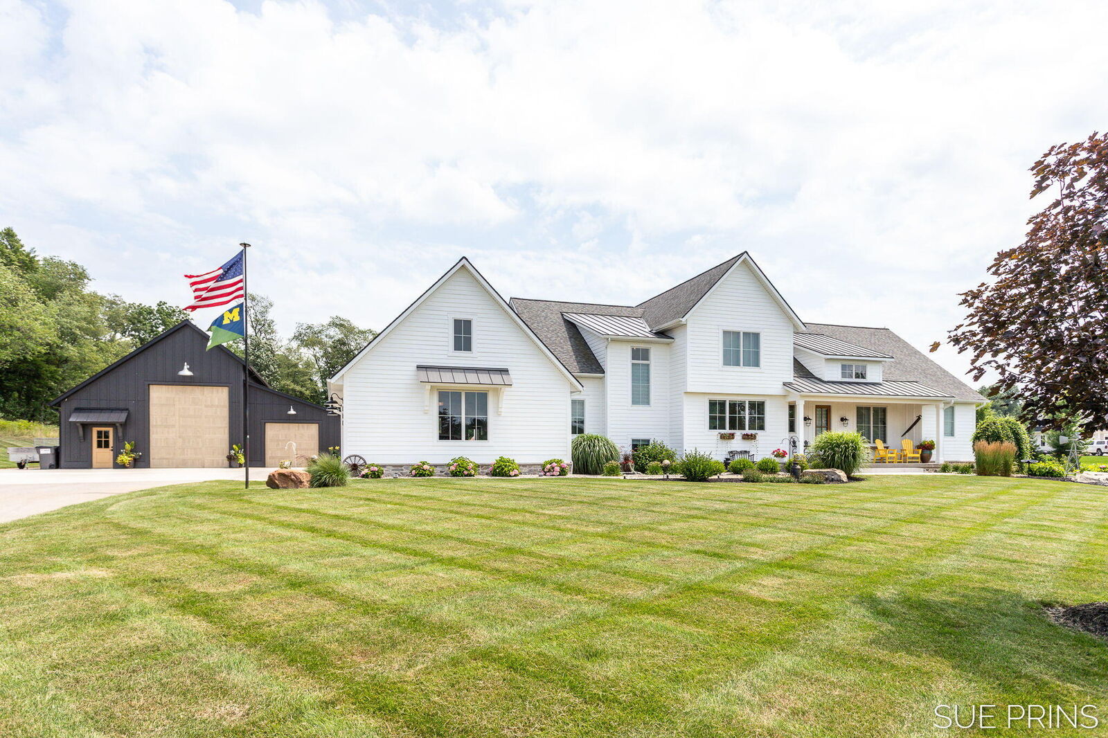 Property Photo: 4668 76th Street SW MI 49315