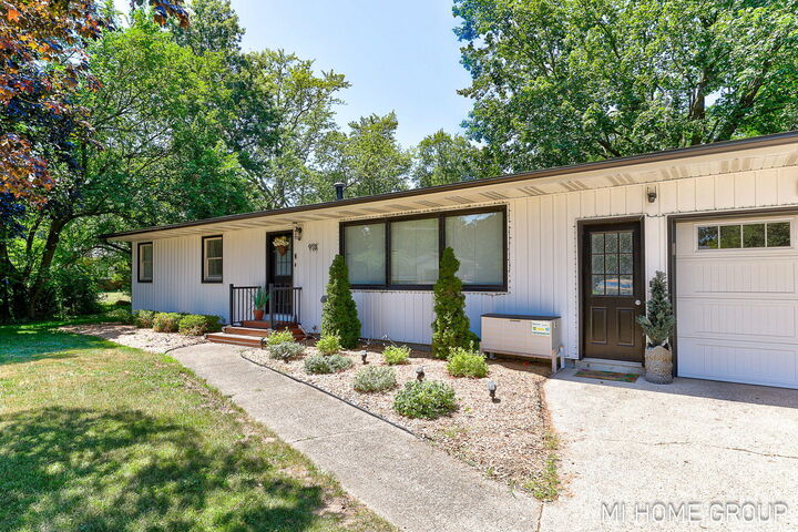 Property Photo: 918 136th Avenue MI 49424