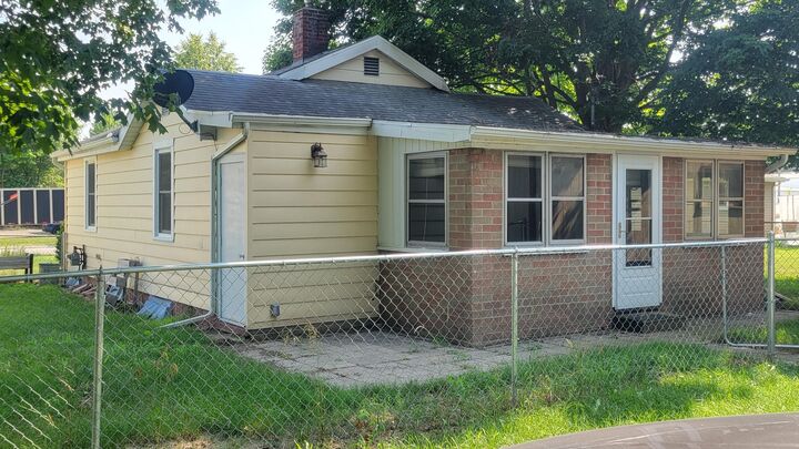 Property Photo:  275 E Read Street  MI 49067 