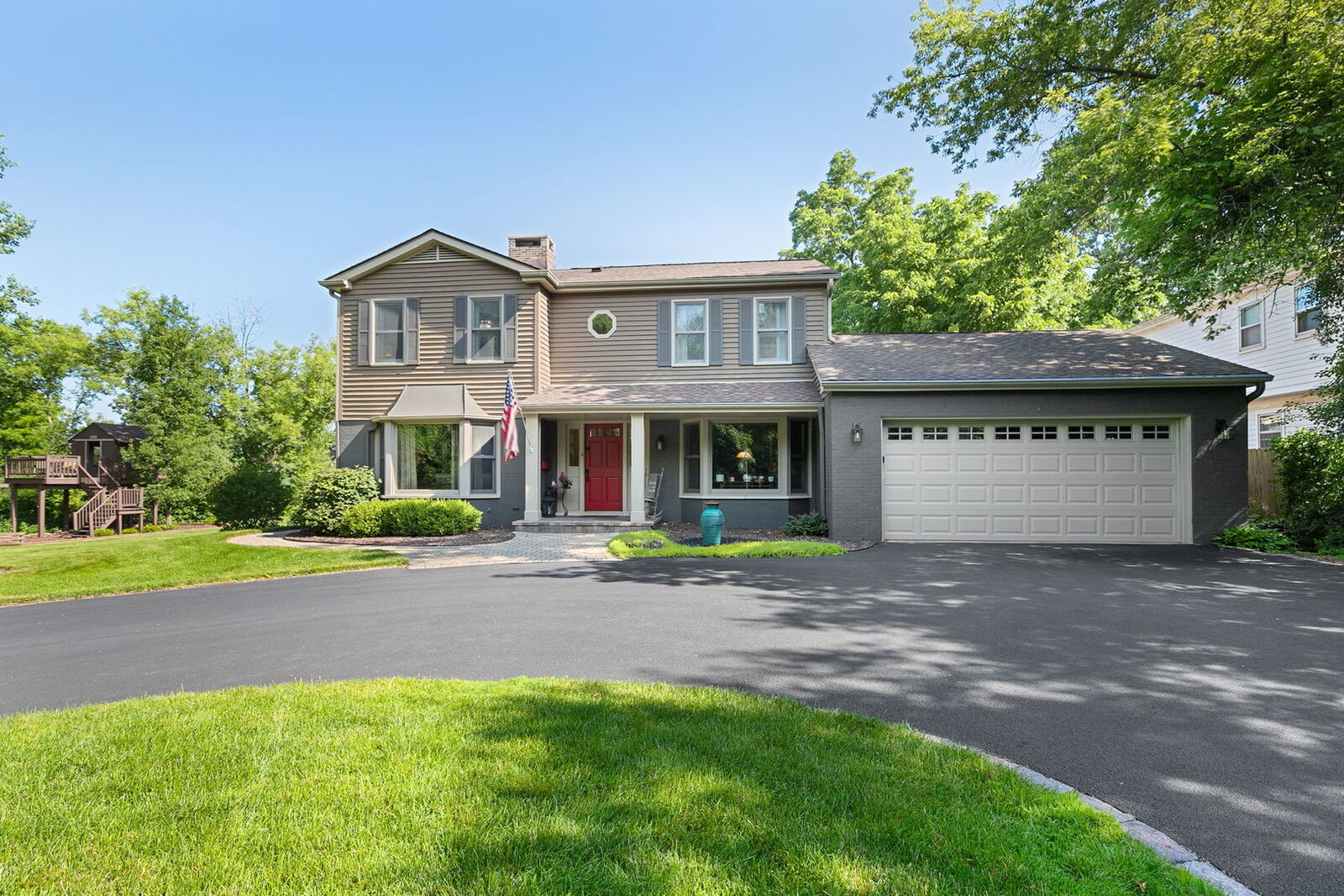 Property Photo: 502 W Witchwood Lane IL 60044
