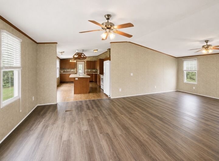 Property Photo: 318 Autumn Rd TN 37357