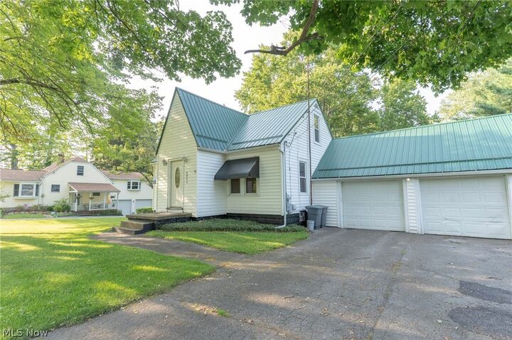 Property Photo:  5510 Park Road  OH 44430 