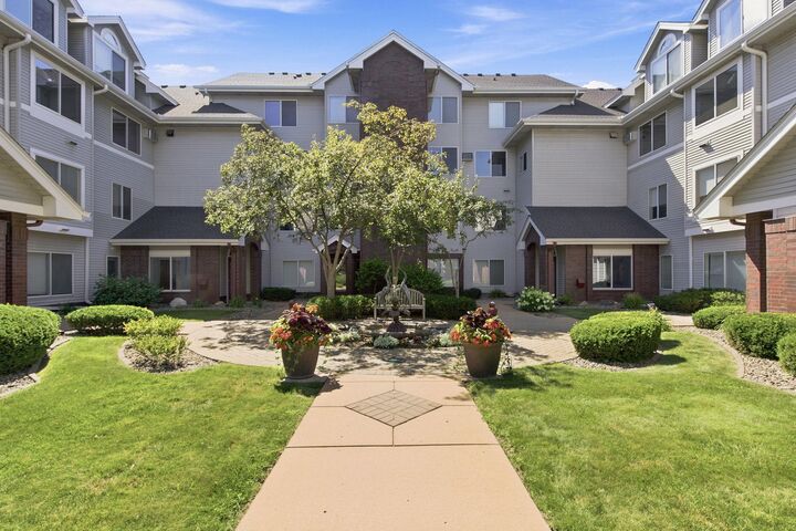 Property Photo:  7440 Edinborough Way 4314  MN 55435 
