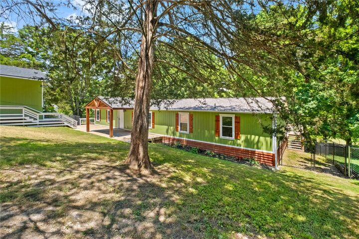 Property Photo:  8431 Navajo Trail  AR 72756 