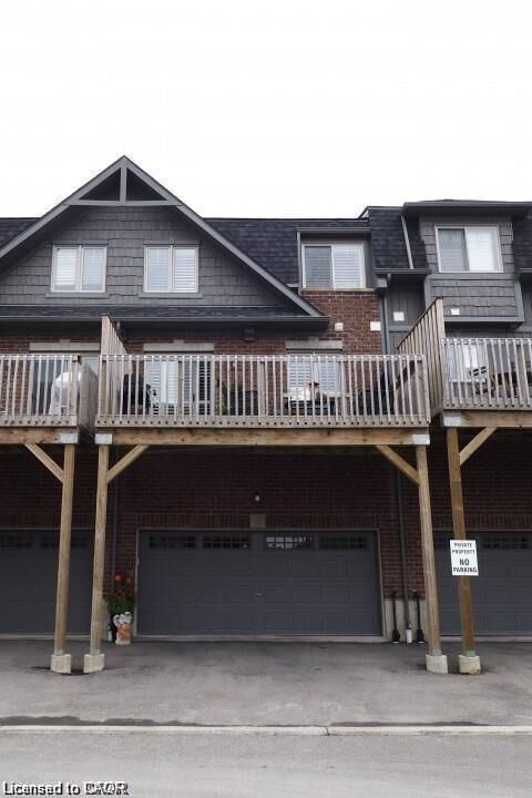 Property Photo: 4 Isaiah Drive ON N2E 0C1