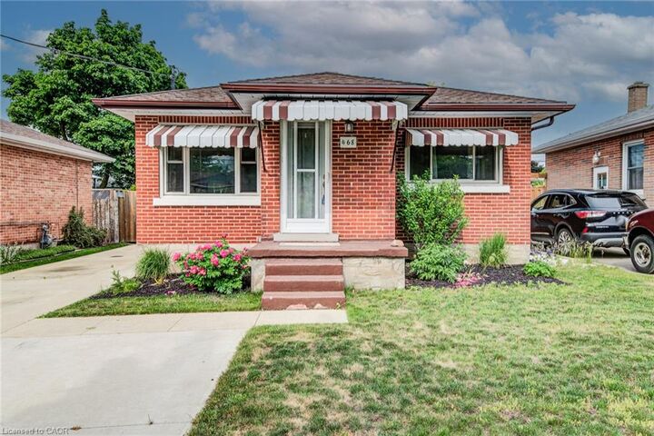 468 Highland Road E — photo 1