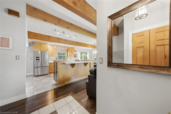 Property Photo:  
