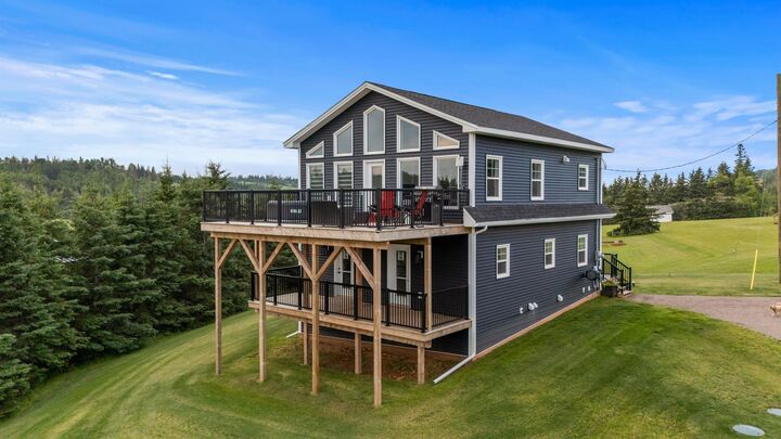 31 Hilltop Court — photo 1