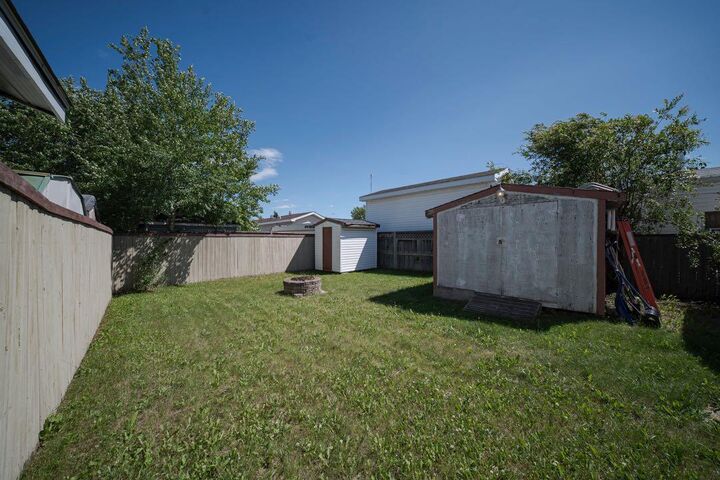 Property Photo:  179 Grant Way  AB T9H 5J3 