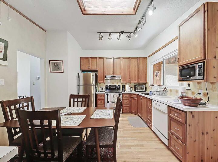 Property Photo: 3911 Vincent Drive NW AB T2N 0K2