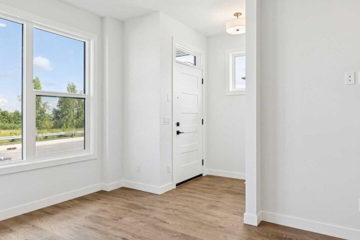 Property Photo: 49 Silverton Glen Way SW AB T2X 5B9