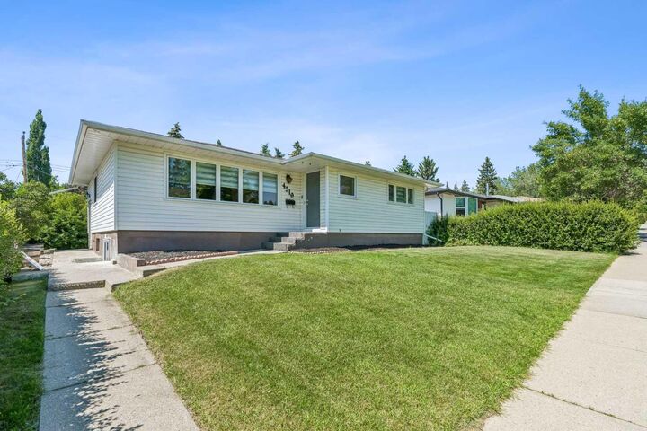 Property Photo: 4319 19 Street NW AB T2L 2B8