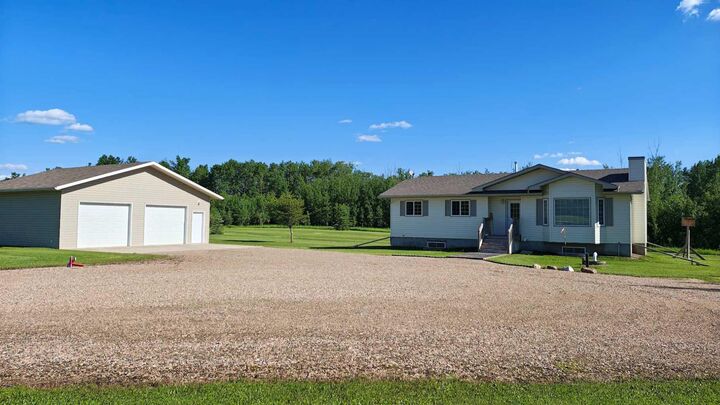 Property Photo: 15019 Twp Rd 674 AB T0A 2C0