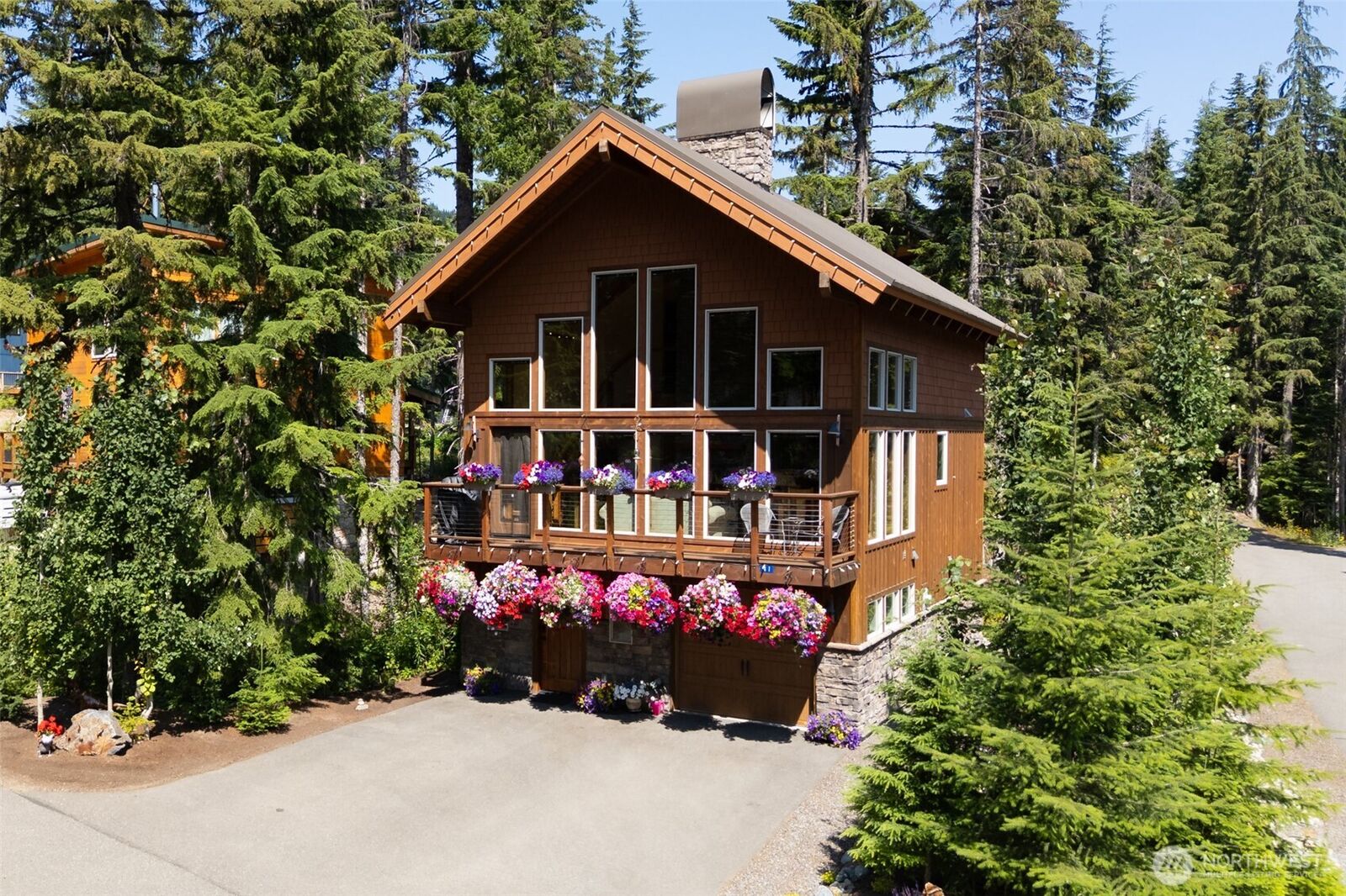 Property Photo: 41 Cedar Lane WA 98068