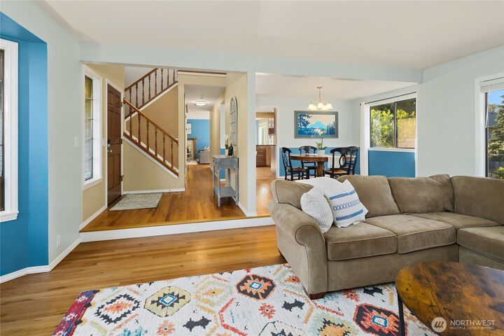 Property Photo:  1931  237th Street SE  WA 98021 