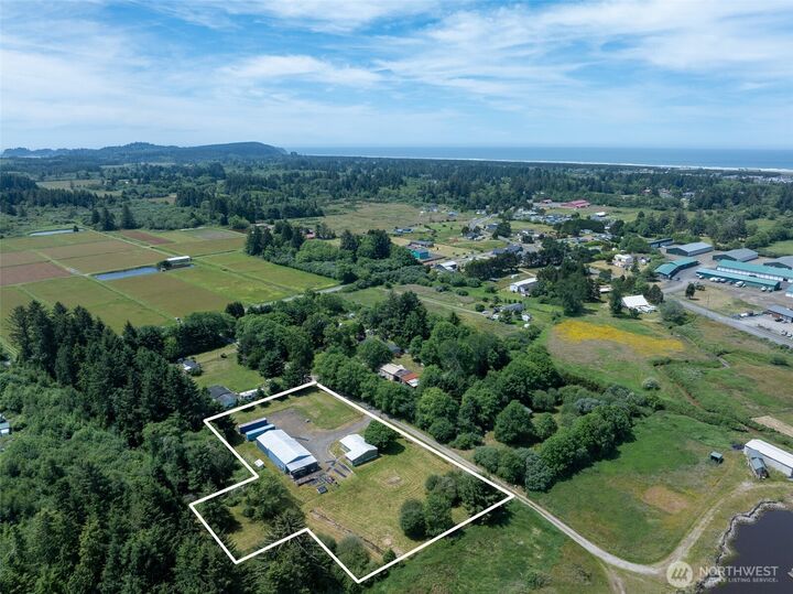 Property Photo:  6912  Newt Lane  WA 98631 