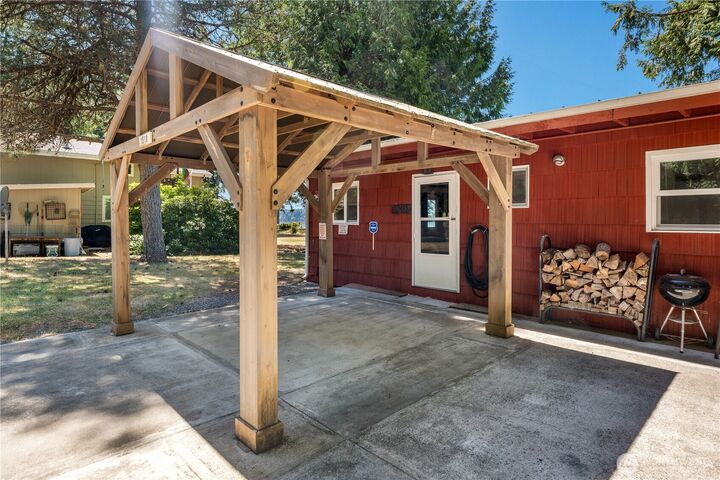 Property Photo:  1510 W Herron Blvd NW  WA 98349 